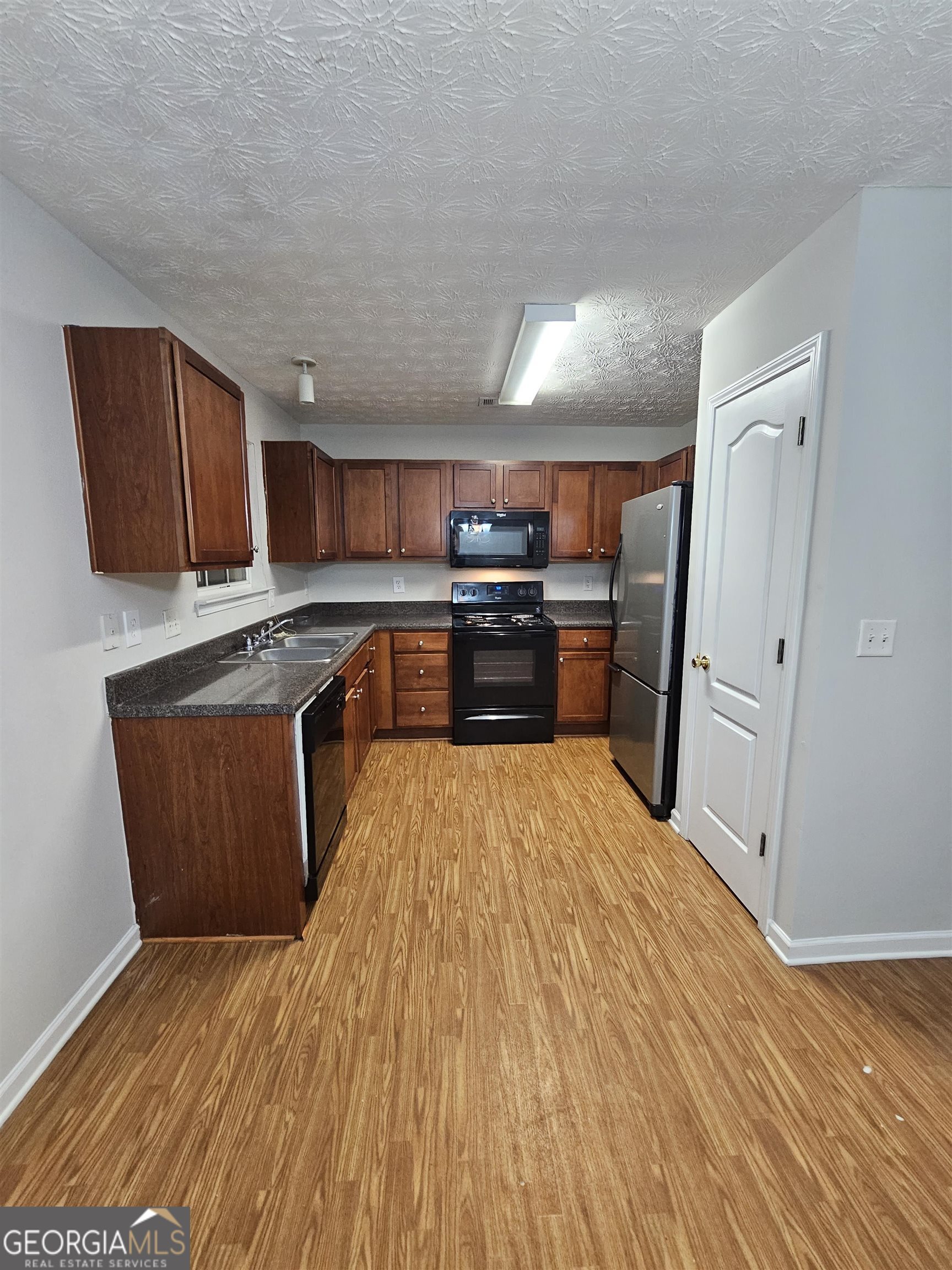 723 Georgetown Court Property Photo 10