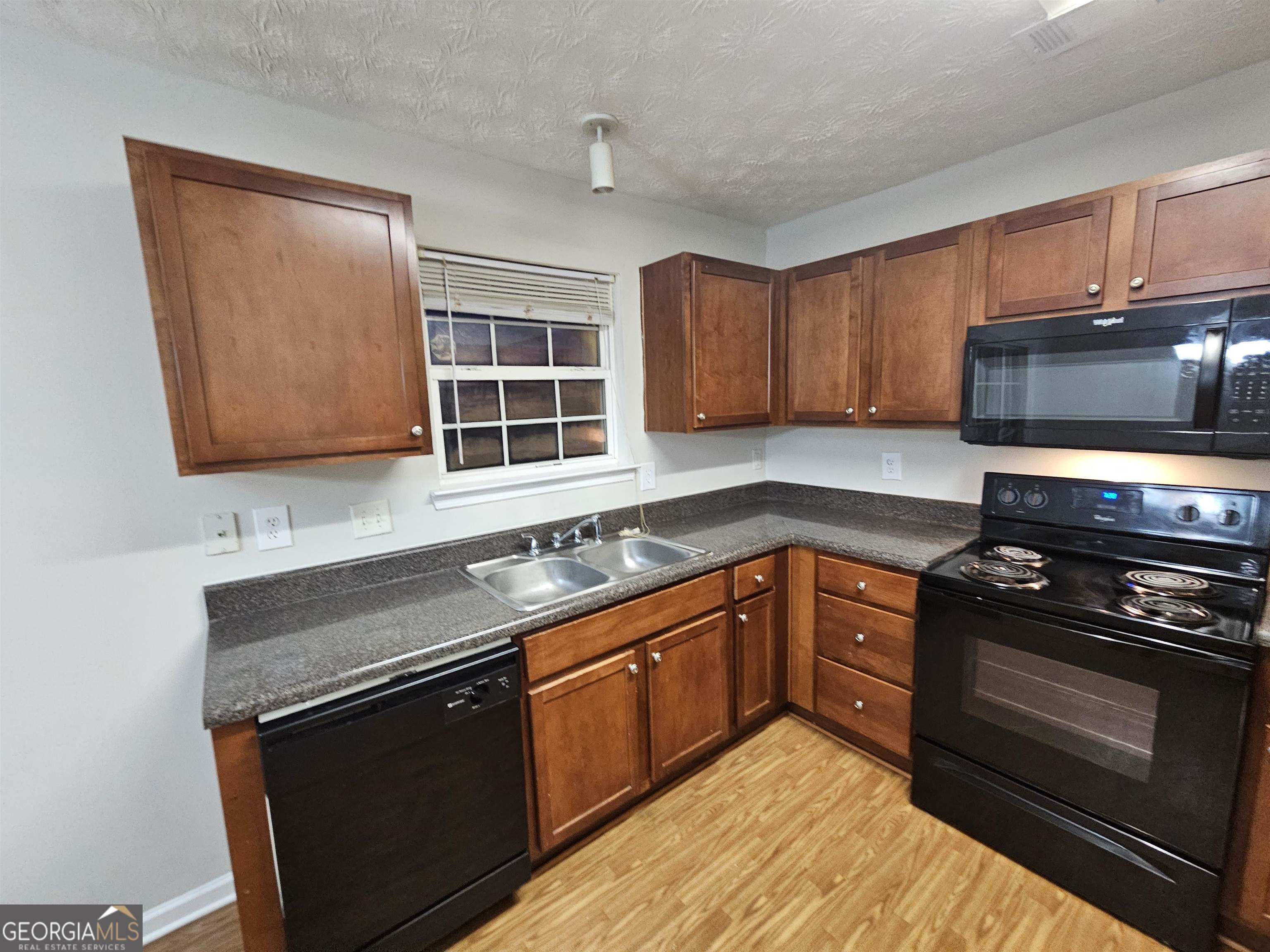 723 Georgetown Court Property Photo 11