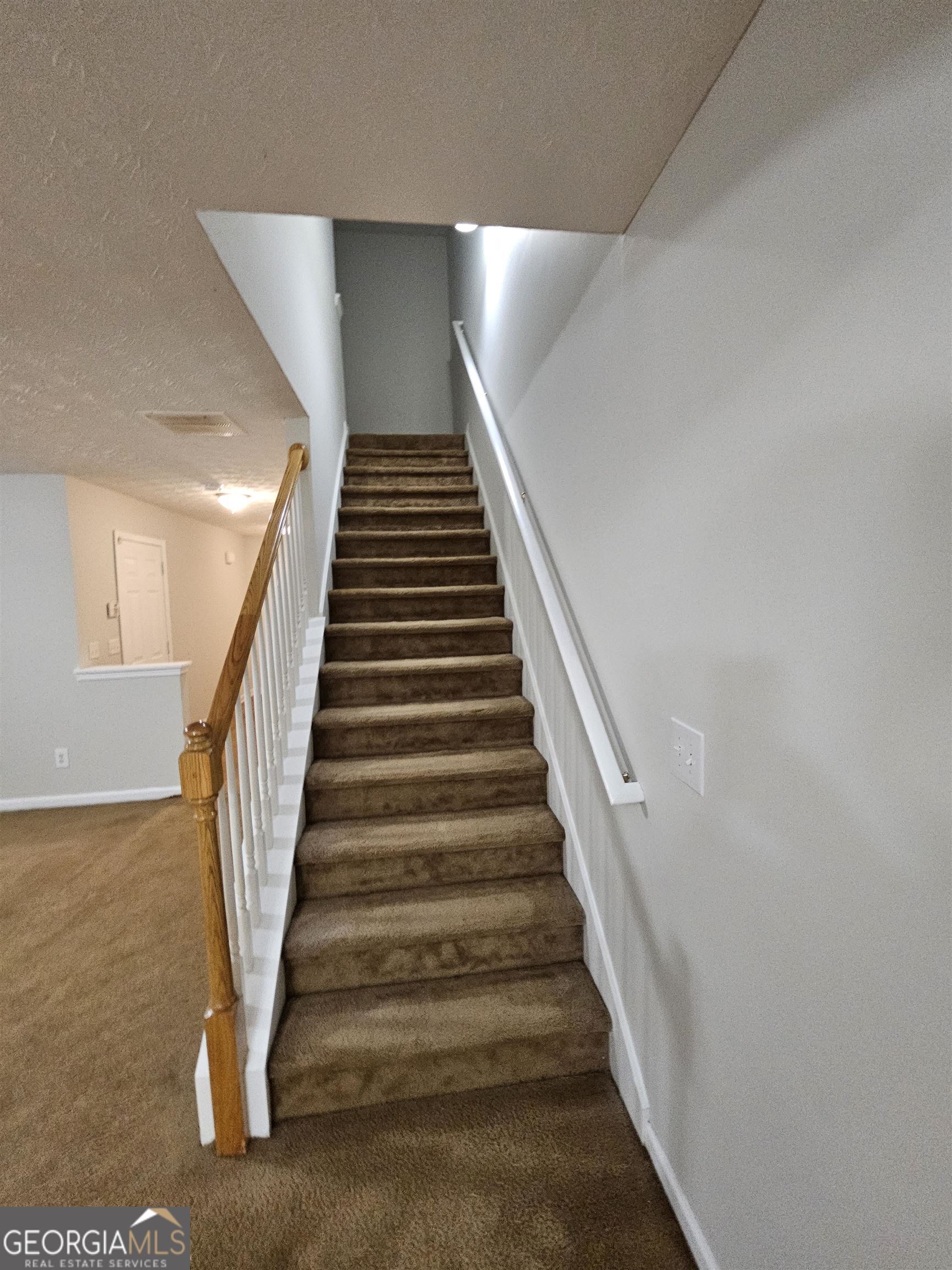 723 Georgetown Court Property Photo 16