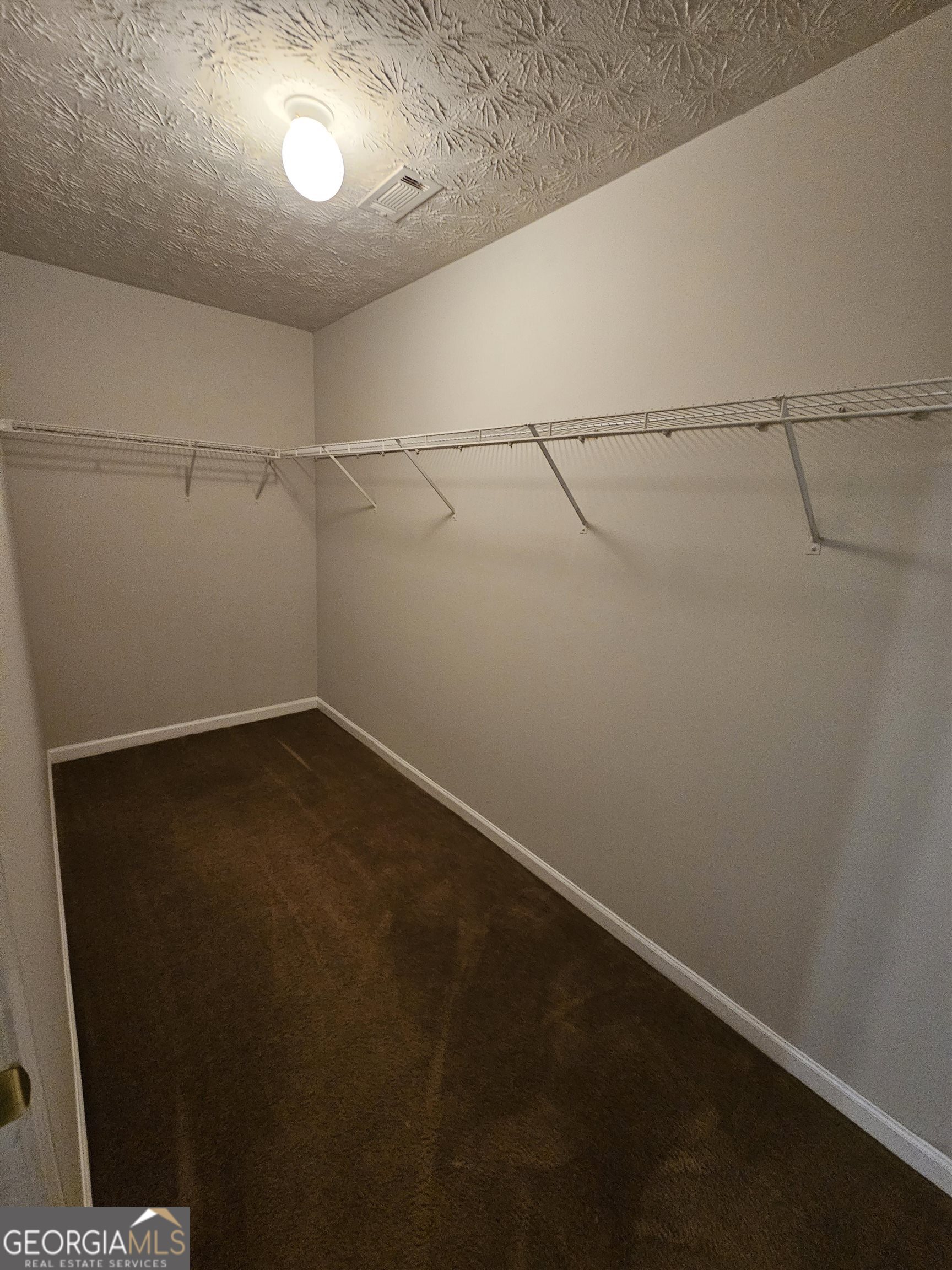 723 Georgetown Court Property Photo 23