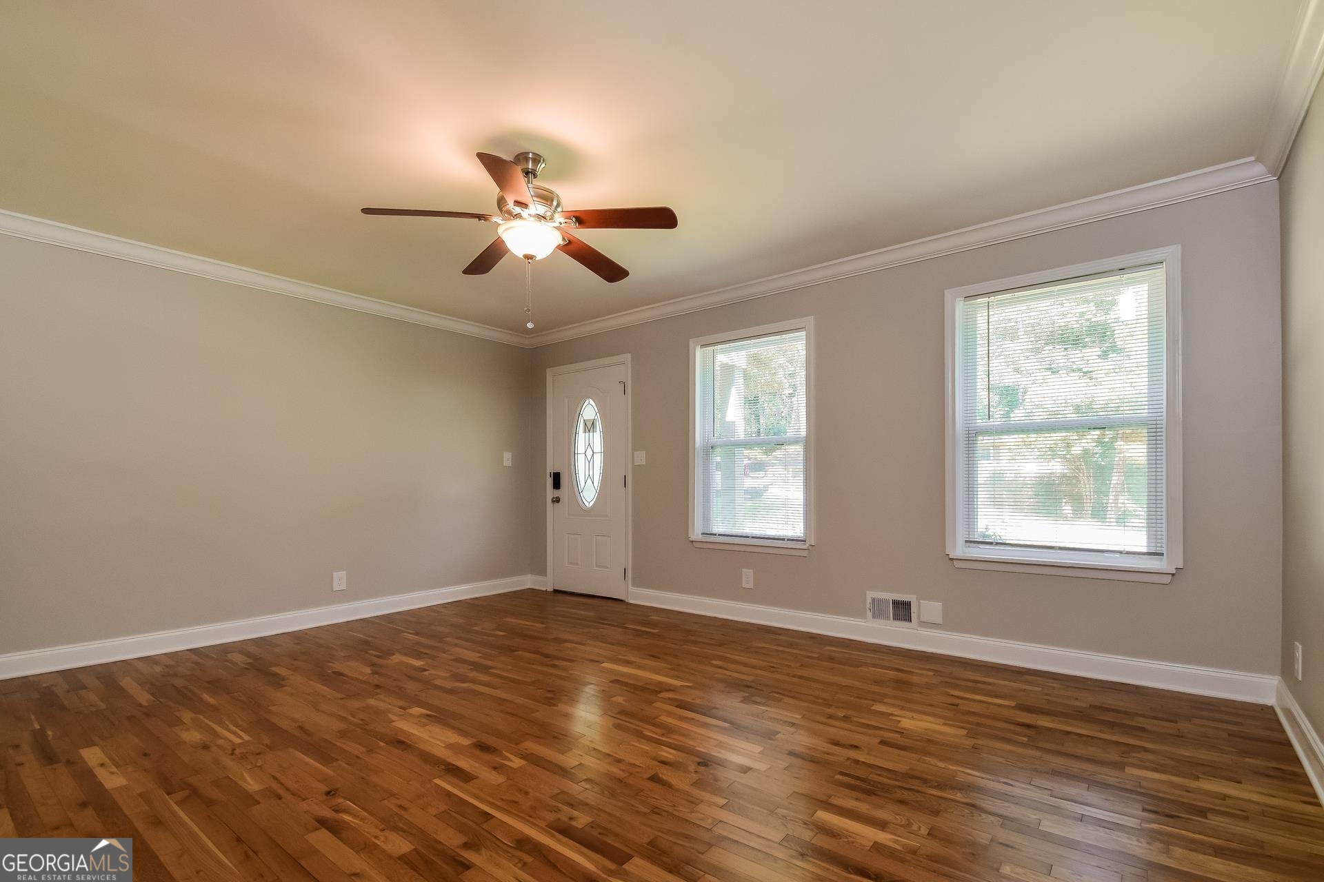 5485 Deerfield Trail Property Photo 2