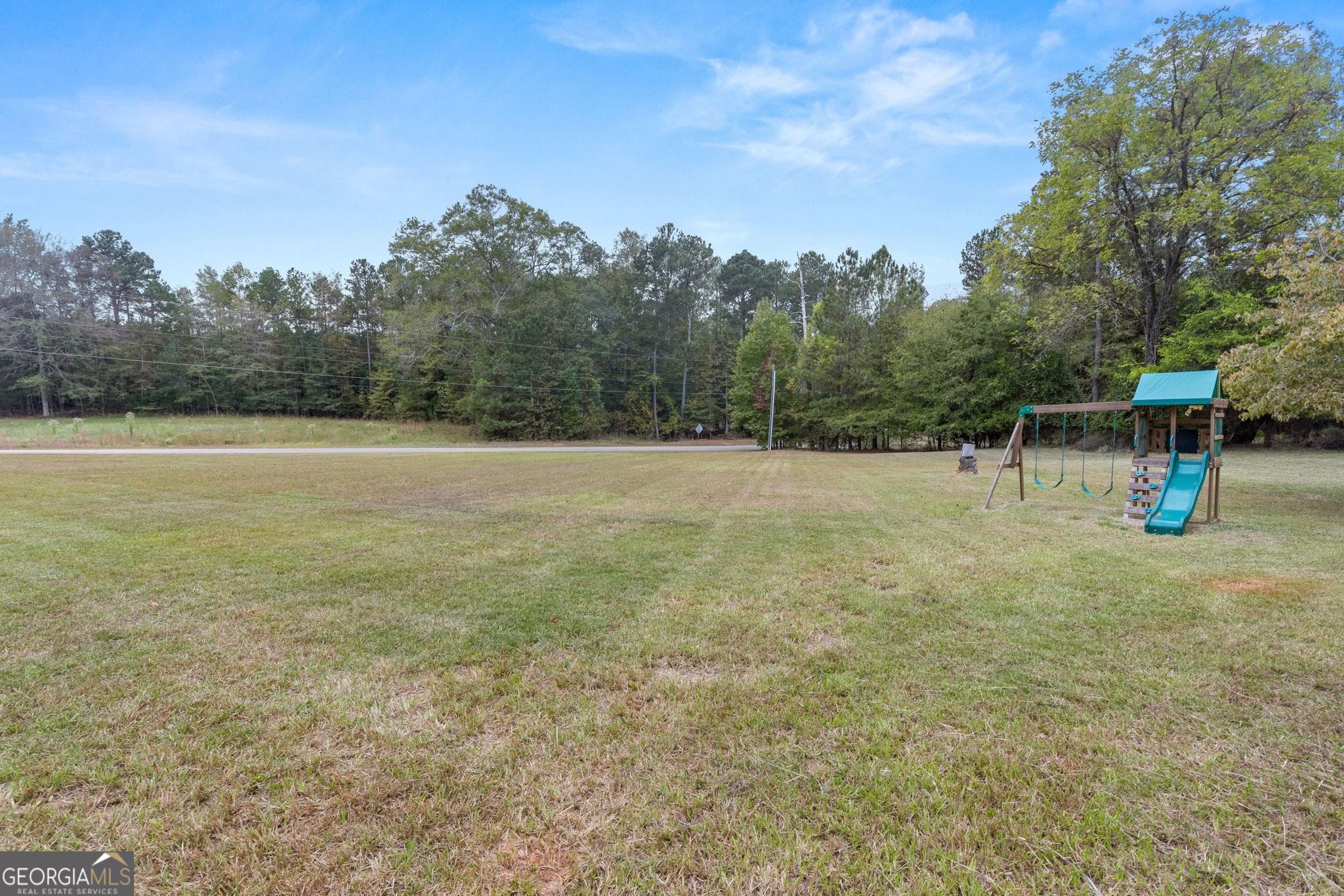 1837 Huntcliff Way Property Photo 6