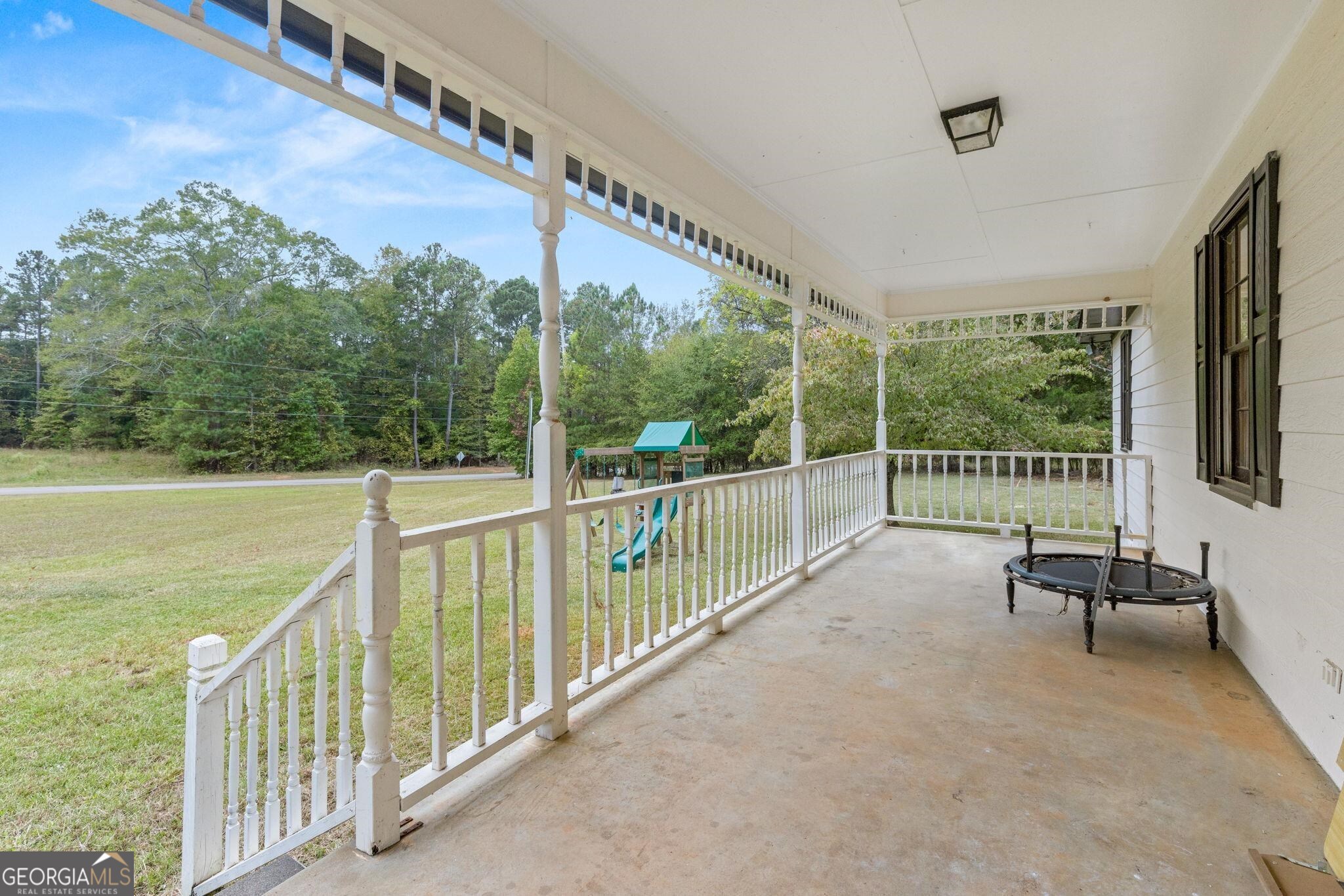 1837 Huntcliff Way Property Photo 7