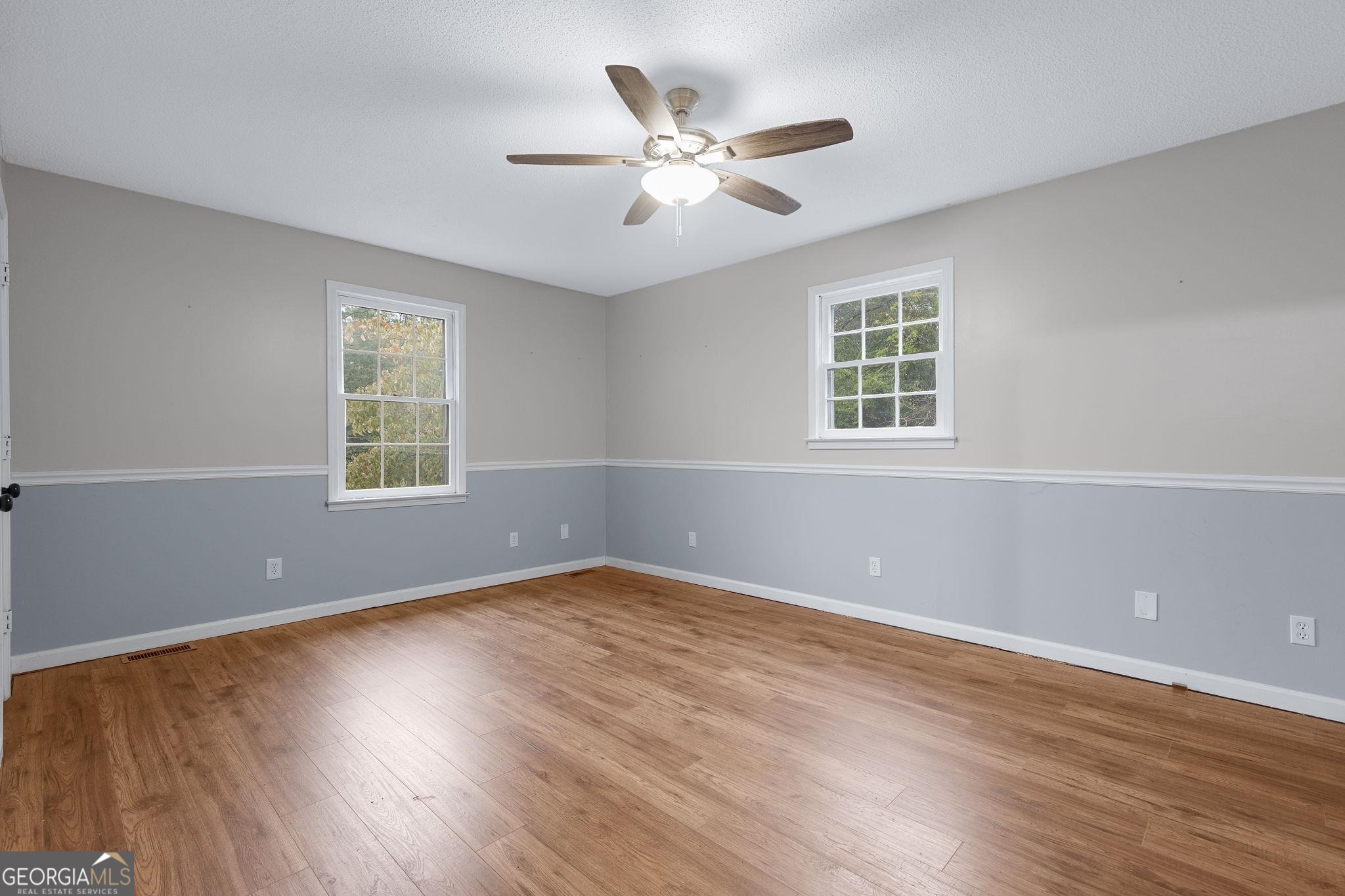 1837 Huntcliff Way Property Photo 18