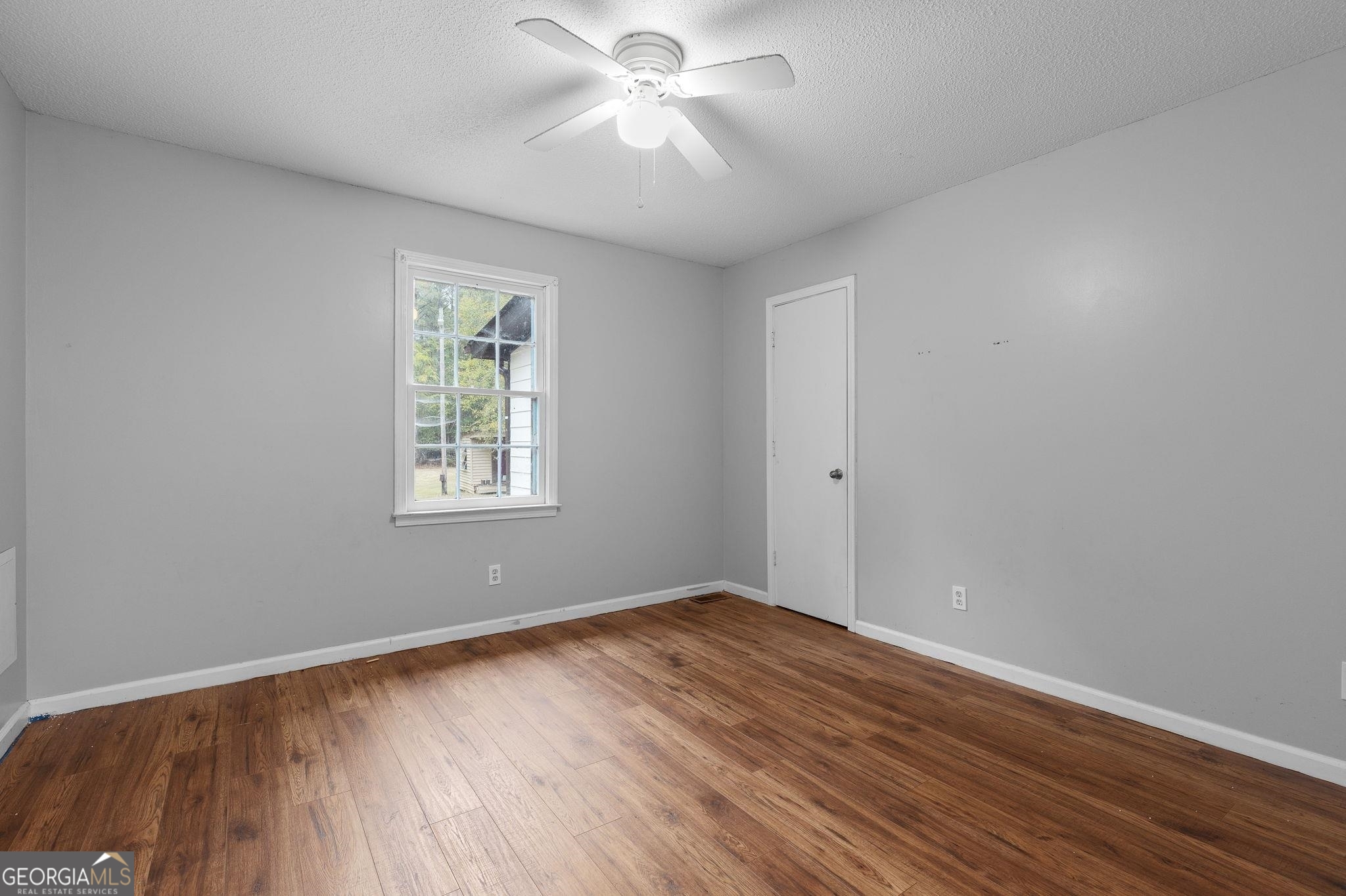 1837 Huntcliff Way Property Photo 25