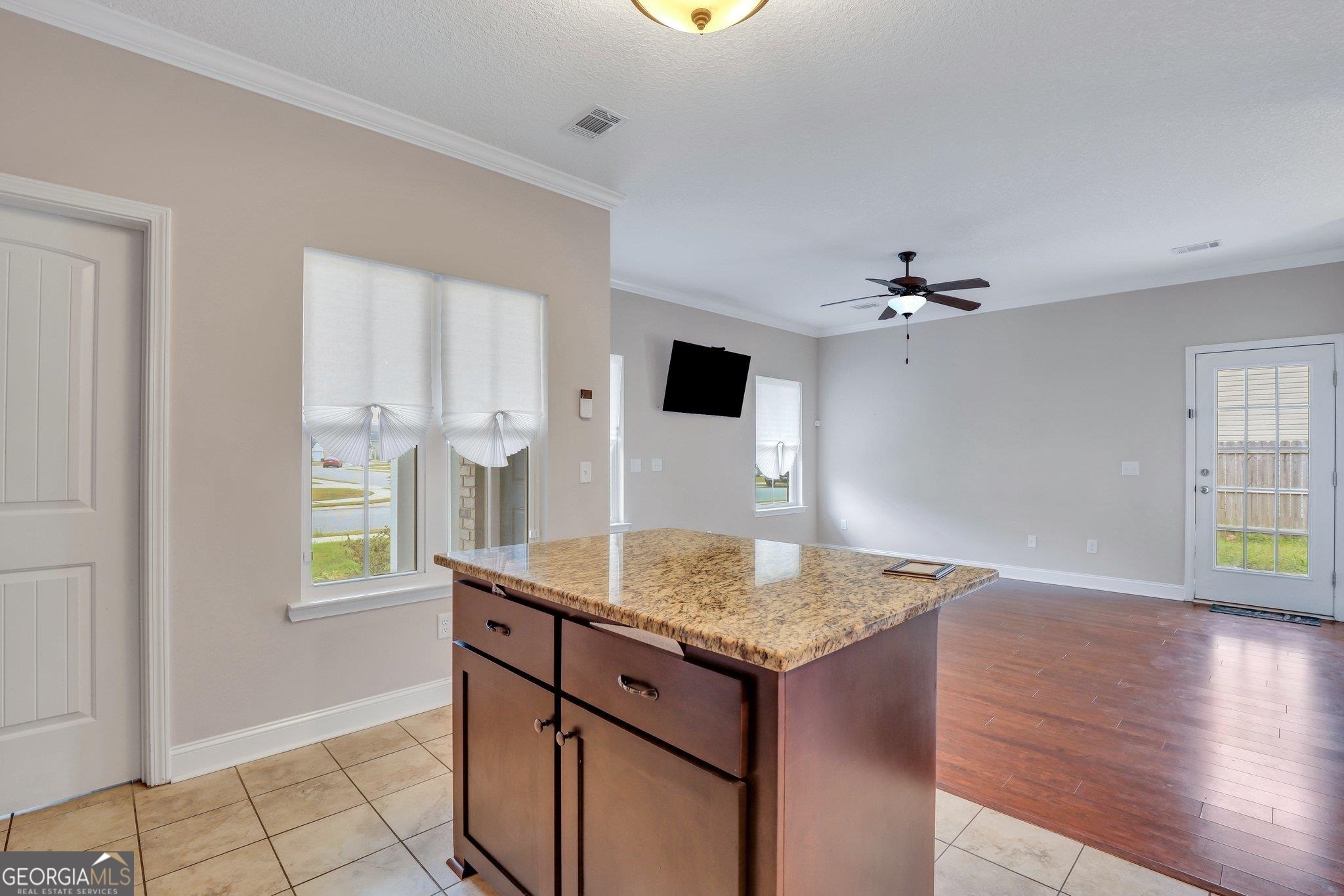 106 Thorp Circle Property Photo 11