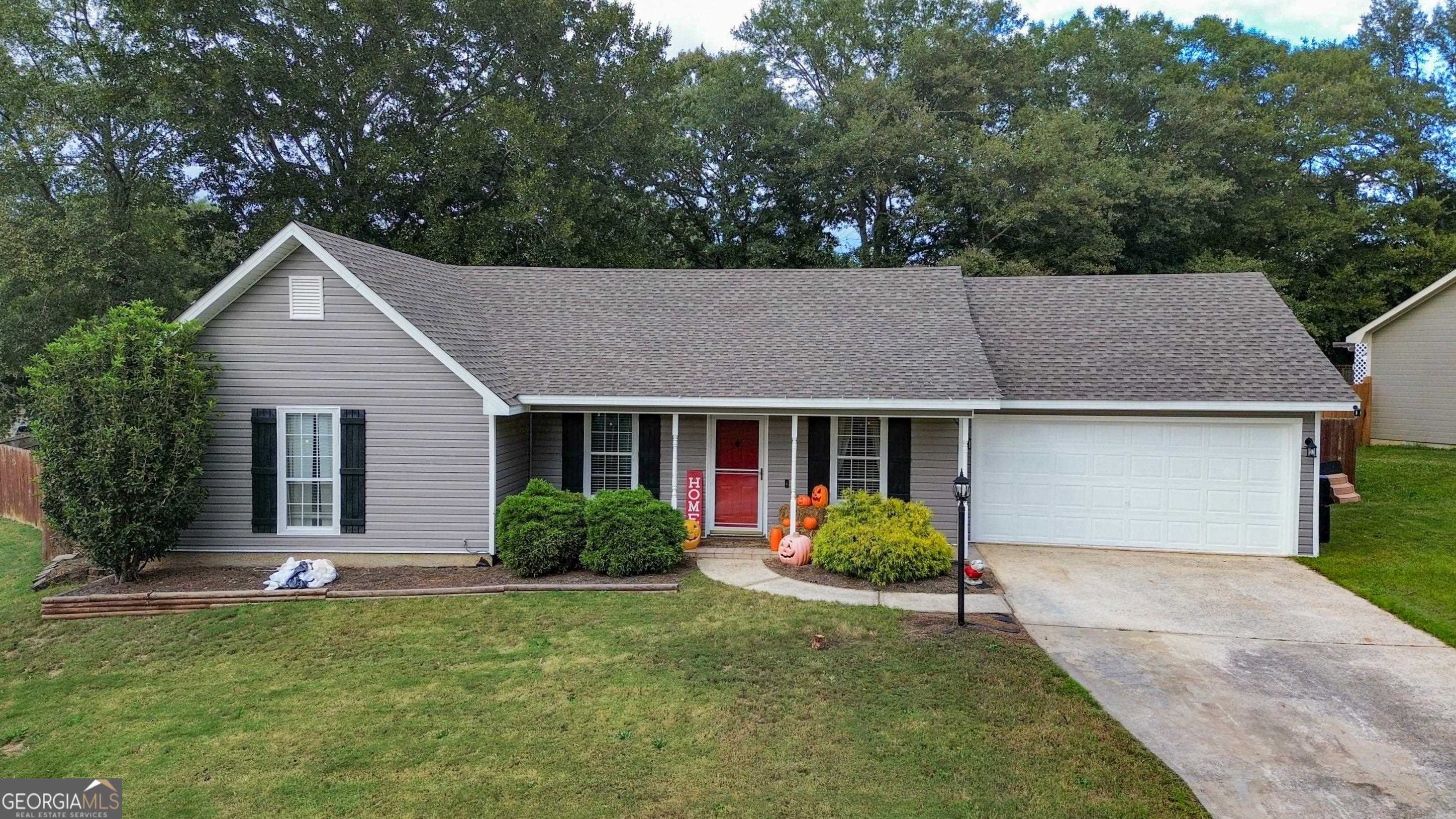 205 Eric Drive Property Photo 1