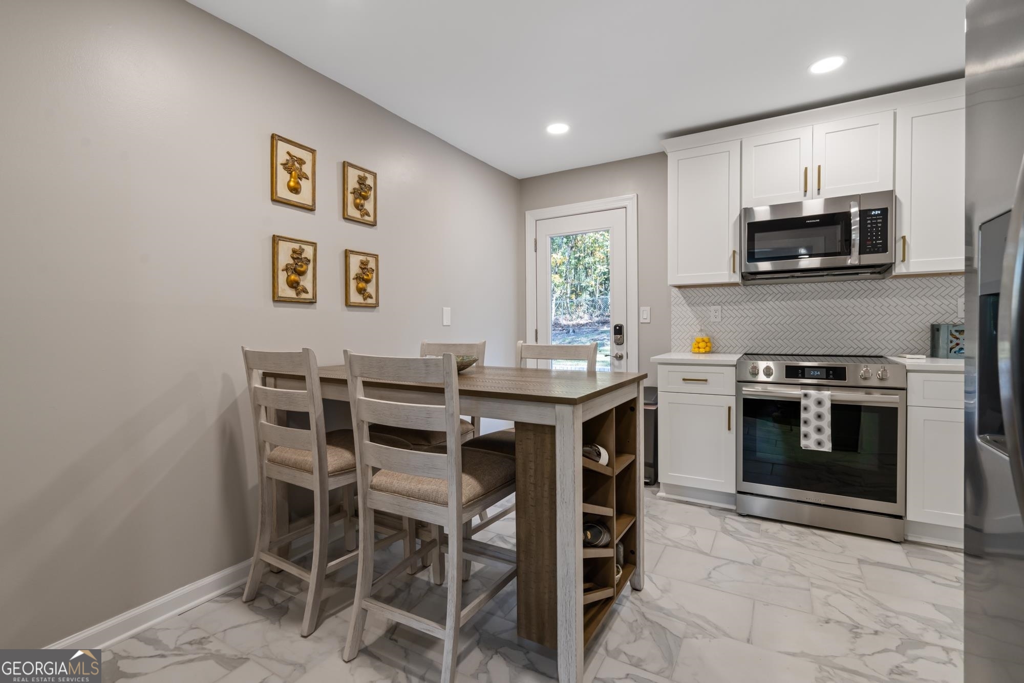 6 Oriole Drive Property Photo 3