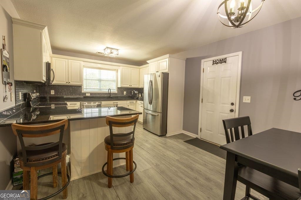 12 Angela Lane Property Photo 6