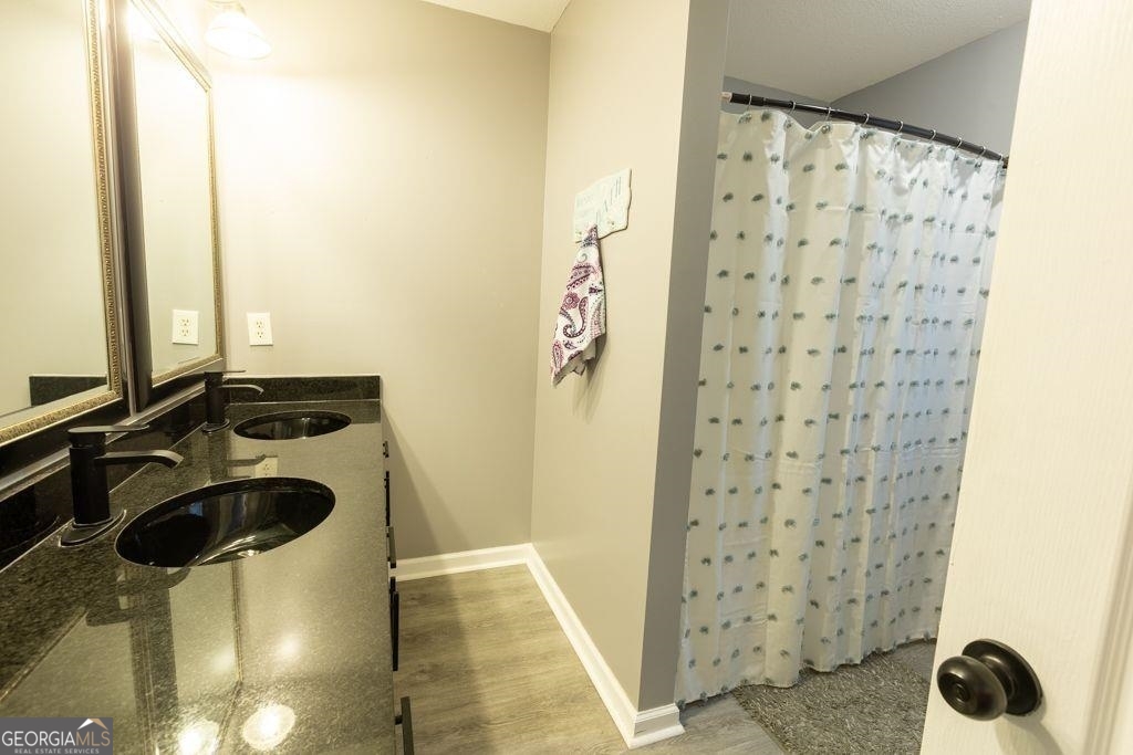 12 Angela Lane Property Photo 21