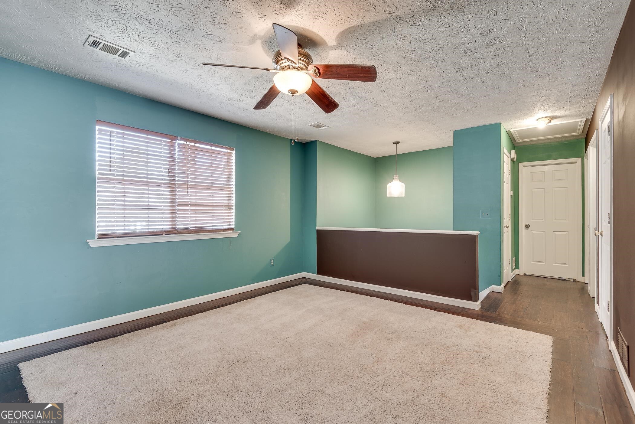 90 East Country Woods Drive Property Photo 9