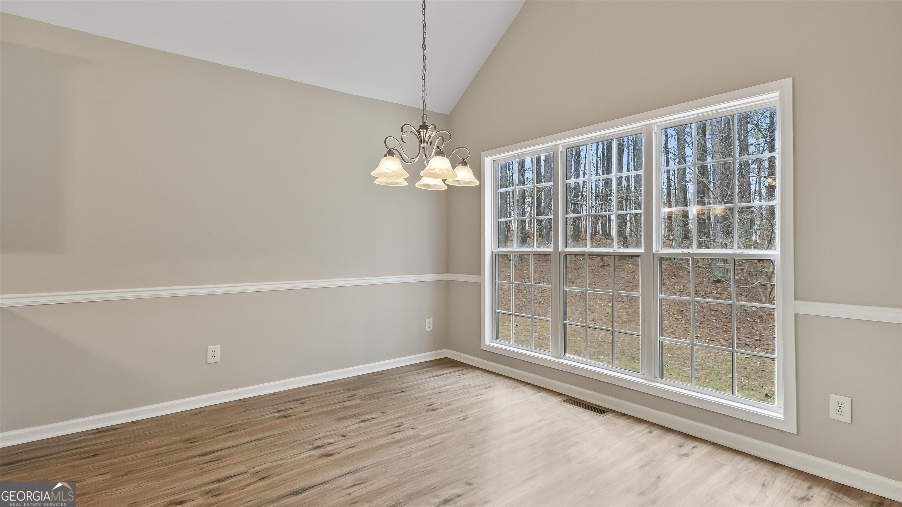 1117 Campbell Road Property Photo 19