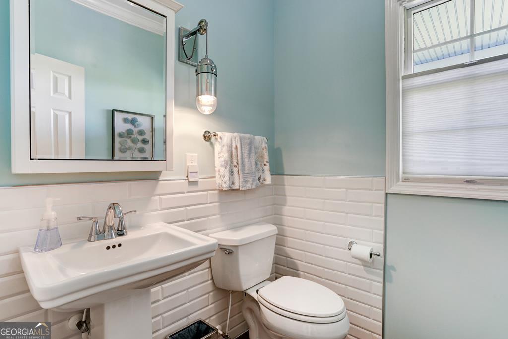 935 White Oak Drive Property Photo 32