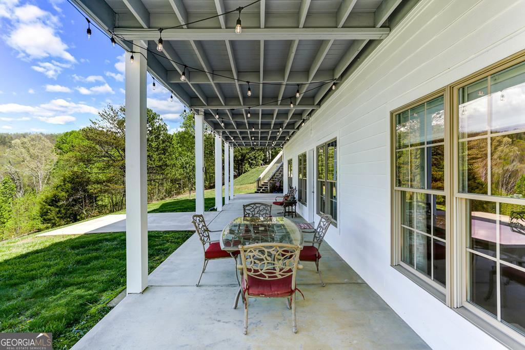 935 White Oak Drive Property Photo 33