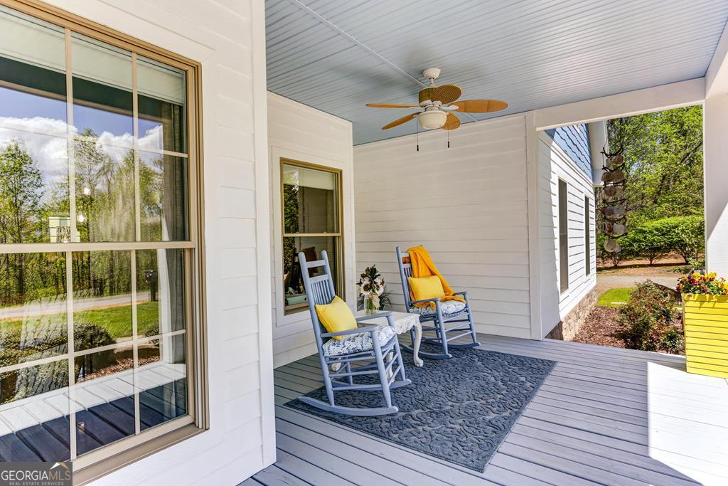 935 White Oak Drive Property Photo 40