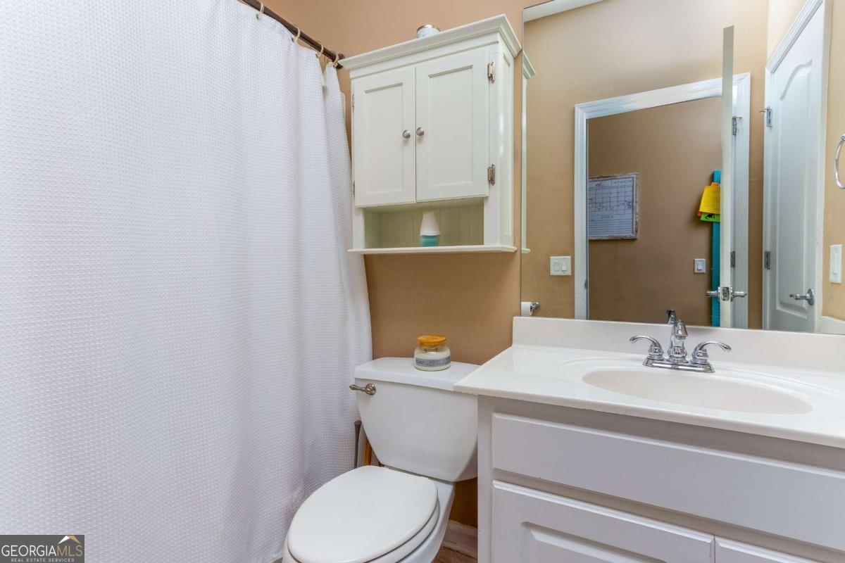 1081 Ruby Way Property Photo 12