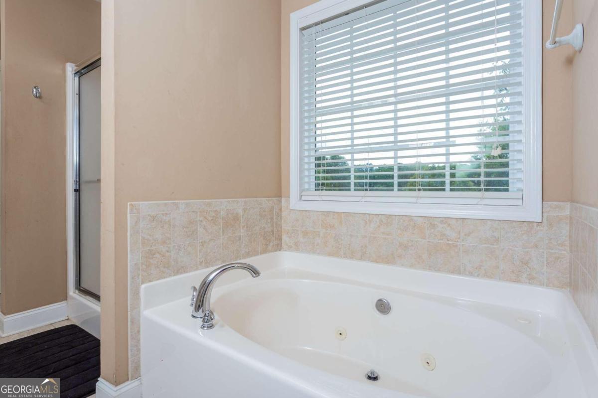 1081 Ruby Way Property Photo 23