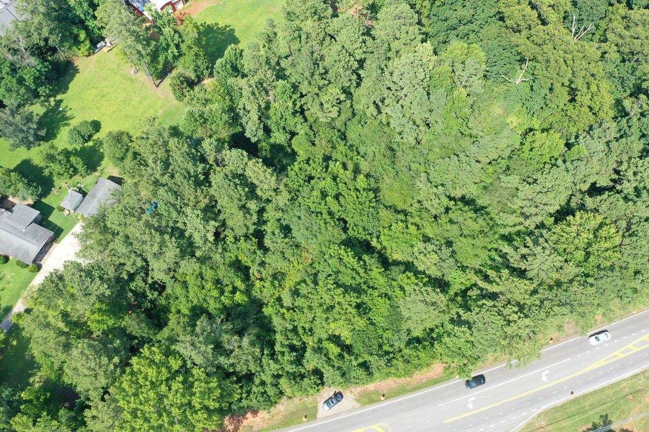 2385 Macland Road Property Photo 4