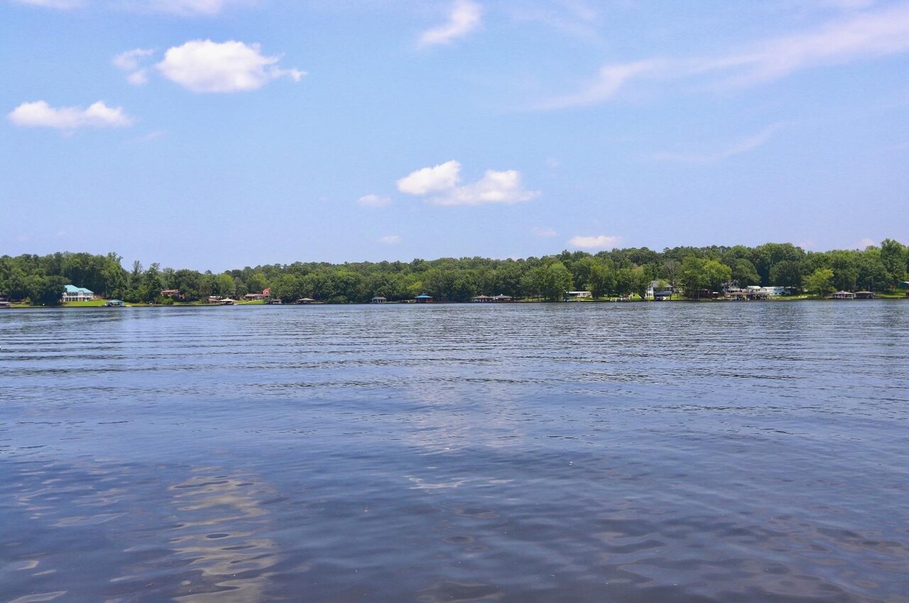 249 Lakeshore Drive Property Photo 10