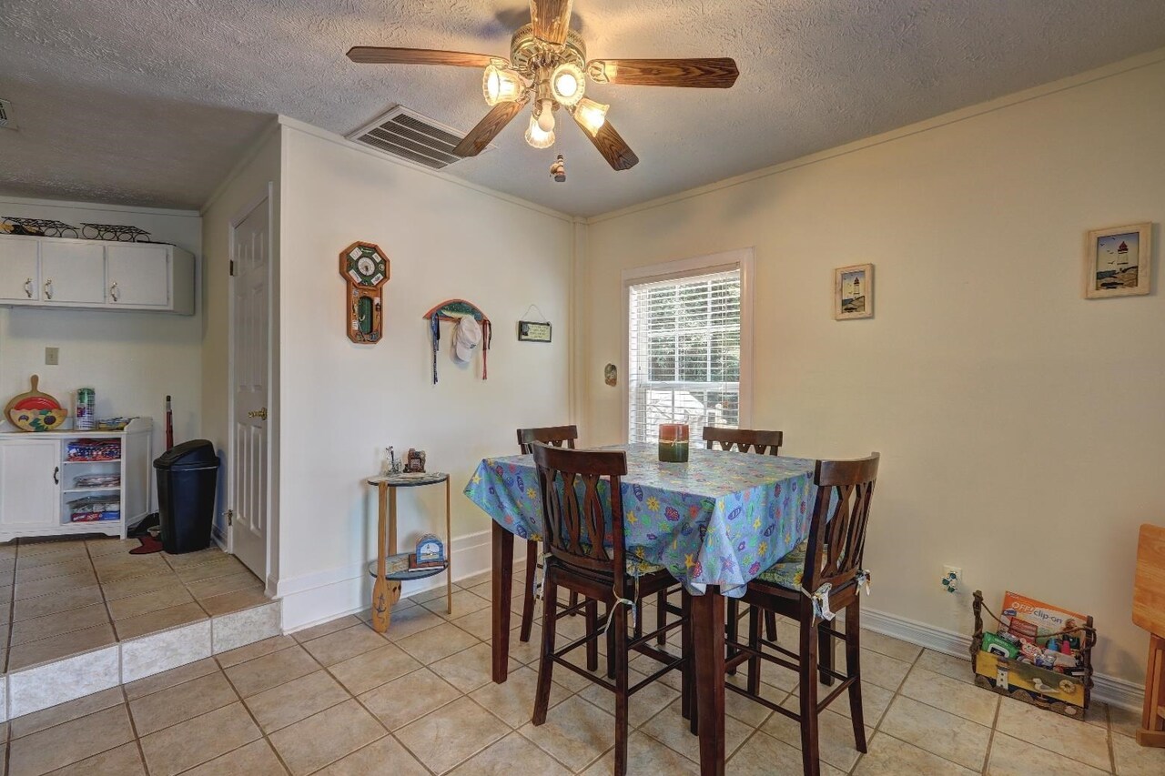 249 Lakeshore Drive Property Photo 27