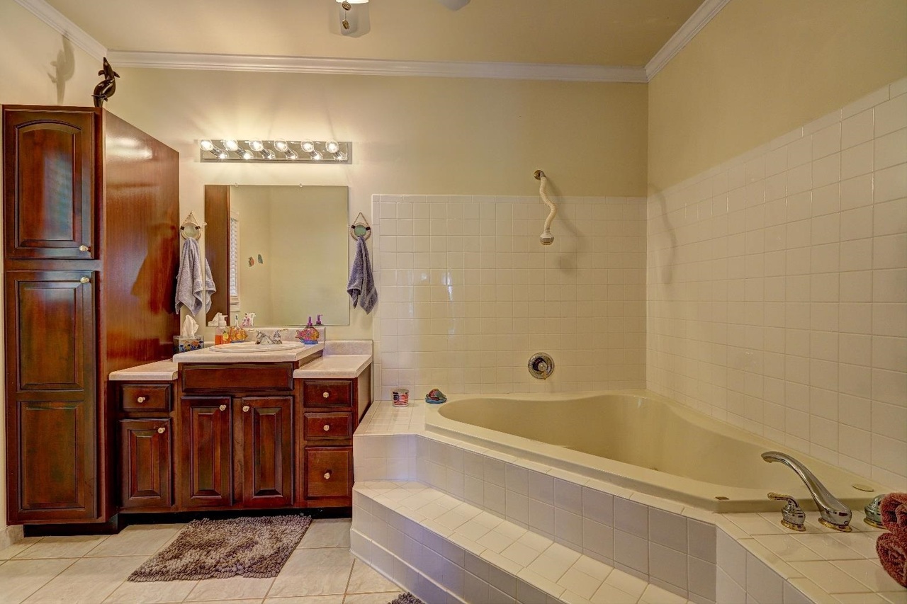 249 Lakeshore Drive Property Photo 35