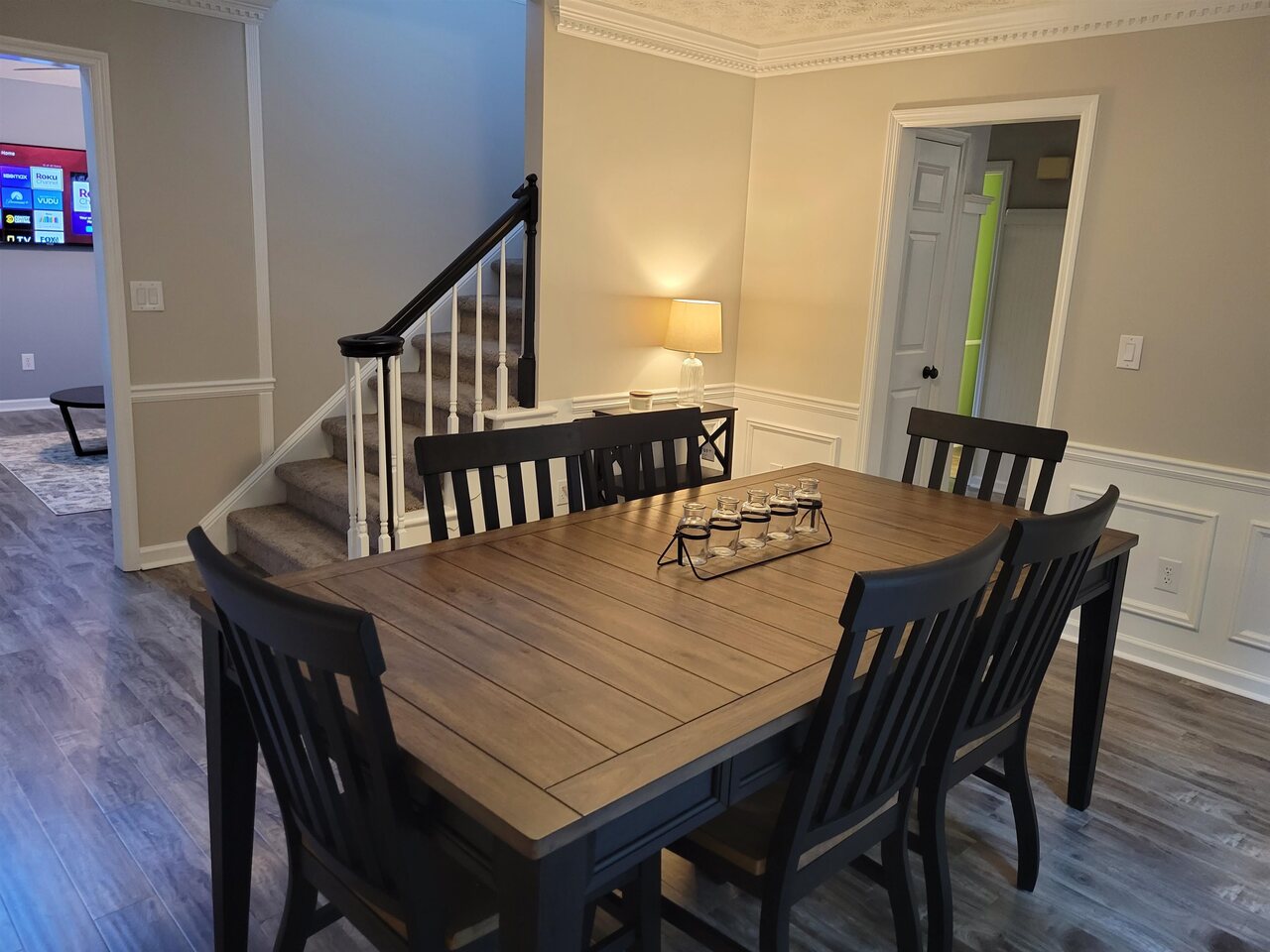 1356 Velvet Creek Property Photo 3