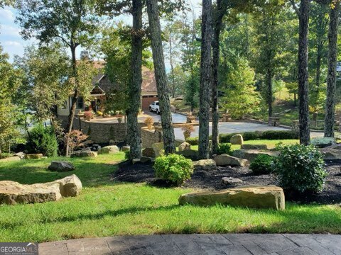 223 South Brow Drive Property Photo 4