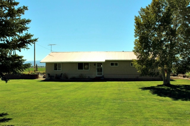 1349 Q Road Property Photo 1