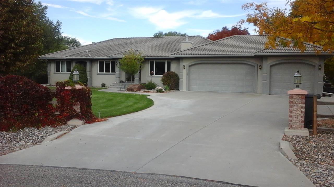 2034 E Liberty Court Property Photo 1