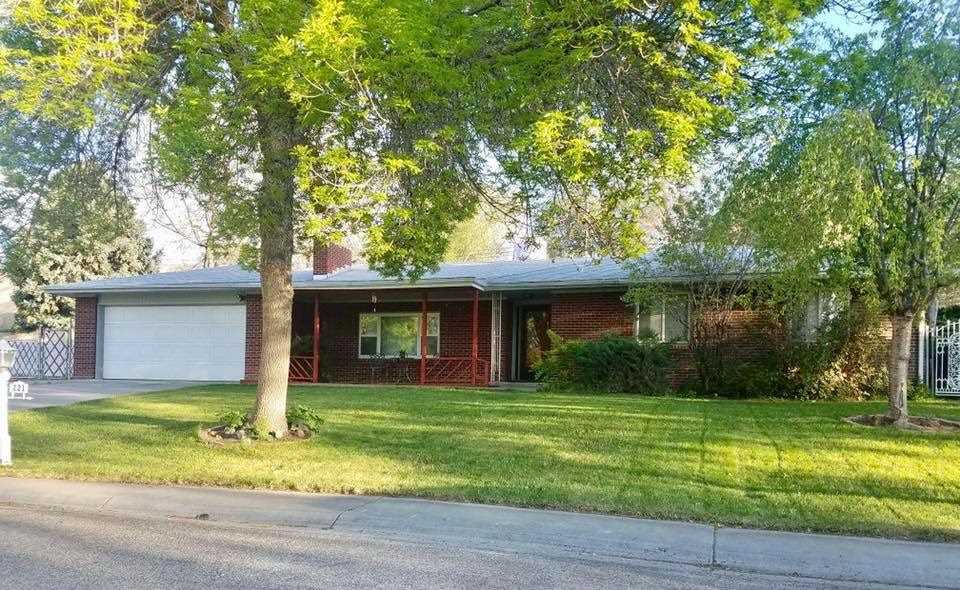 221 Willowbrook Road Property Photo 1