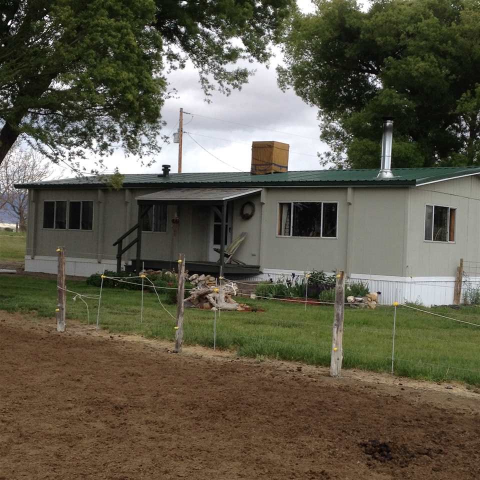 1076 1/2 22 Road Property Photo 1