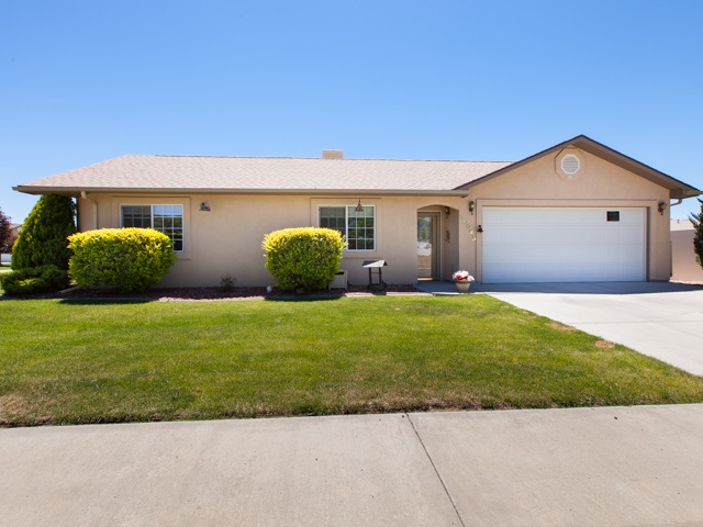 3005 1/2 Autumn Glenn Court Property Photo 1