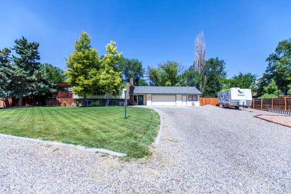 582 Rambling Road Property Photo 1