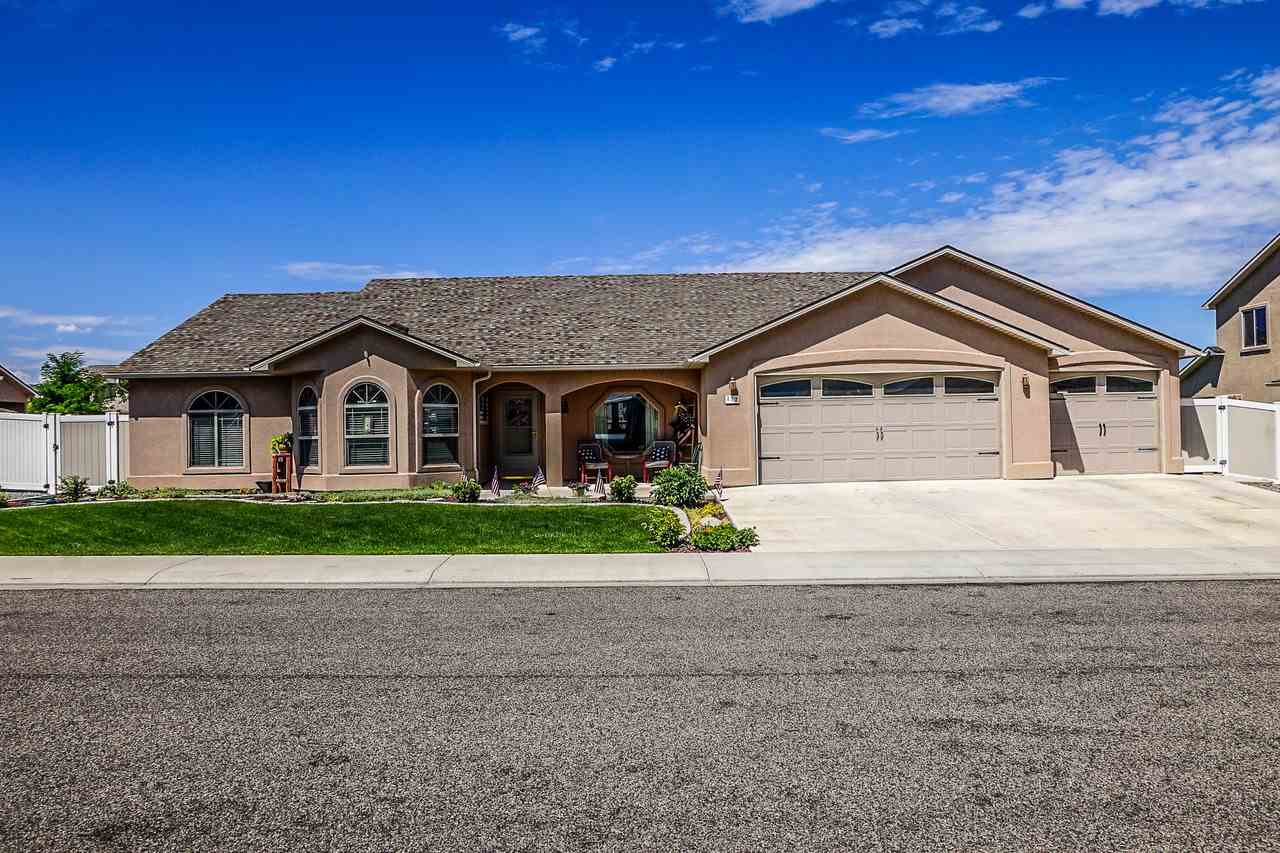 177 Sun Hawk Drive Property Photo 1