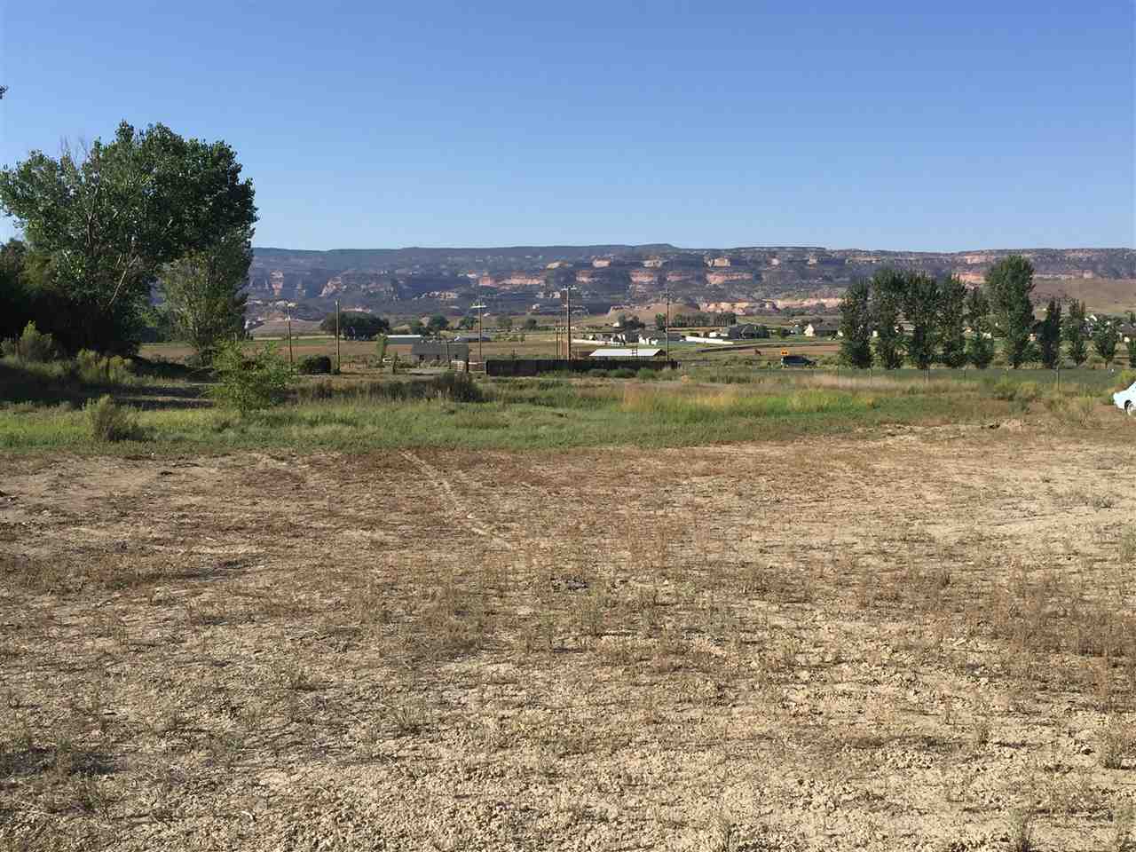 1332 M Road Property Photo 1