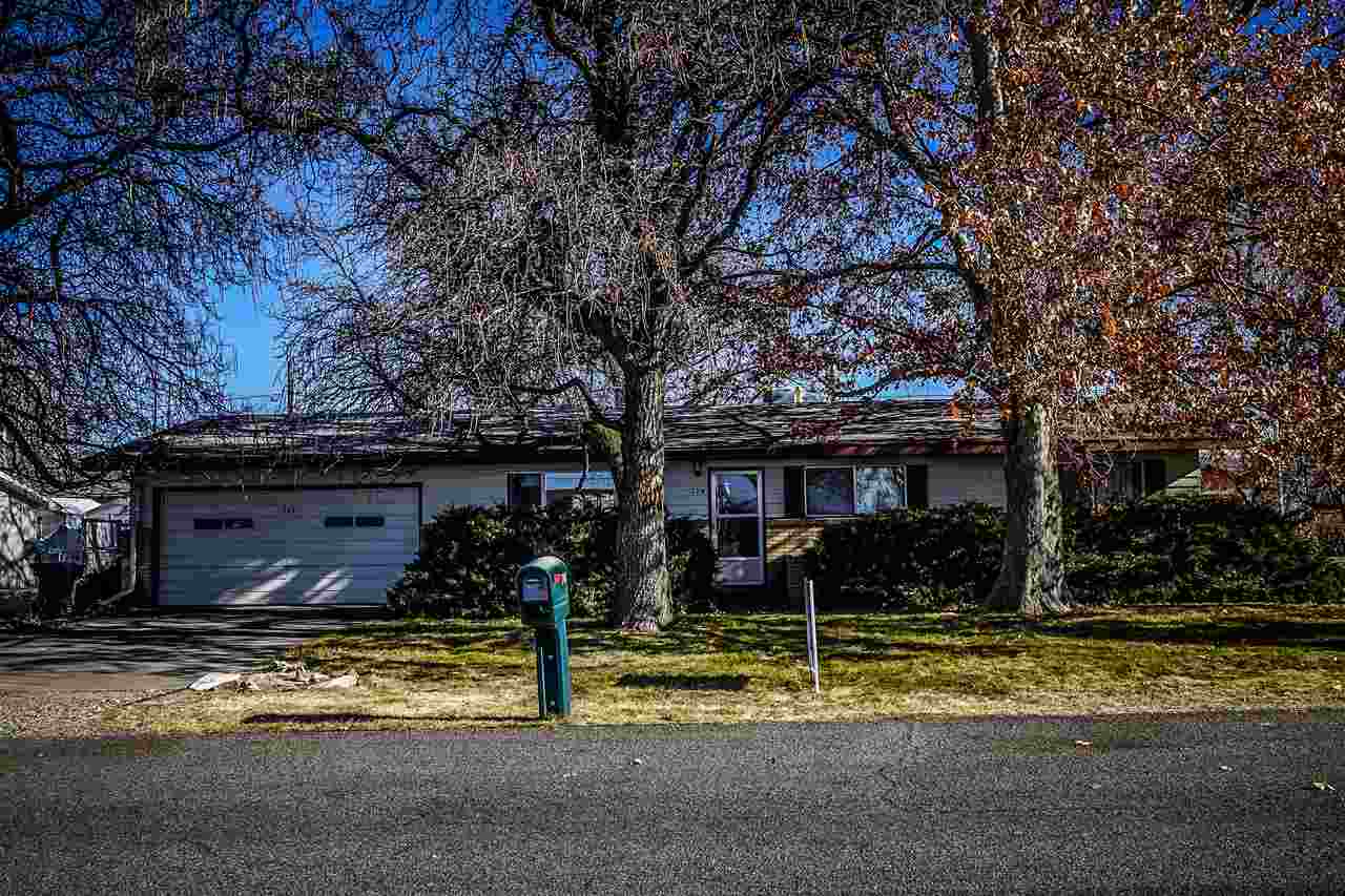 714 Brassie Drive Property Photo 1