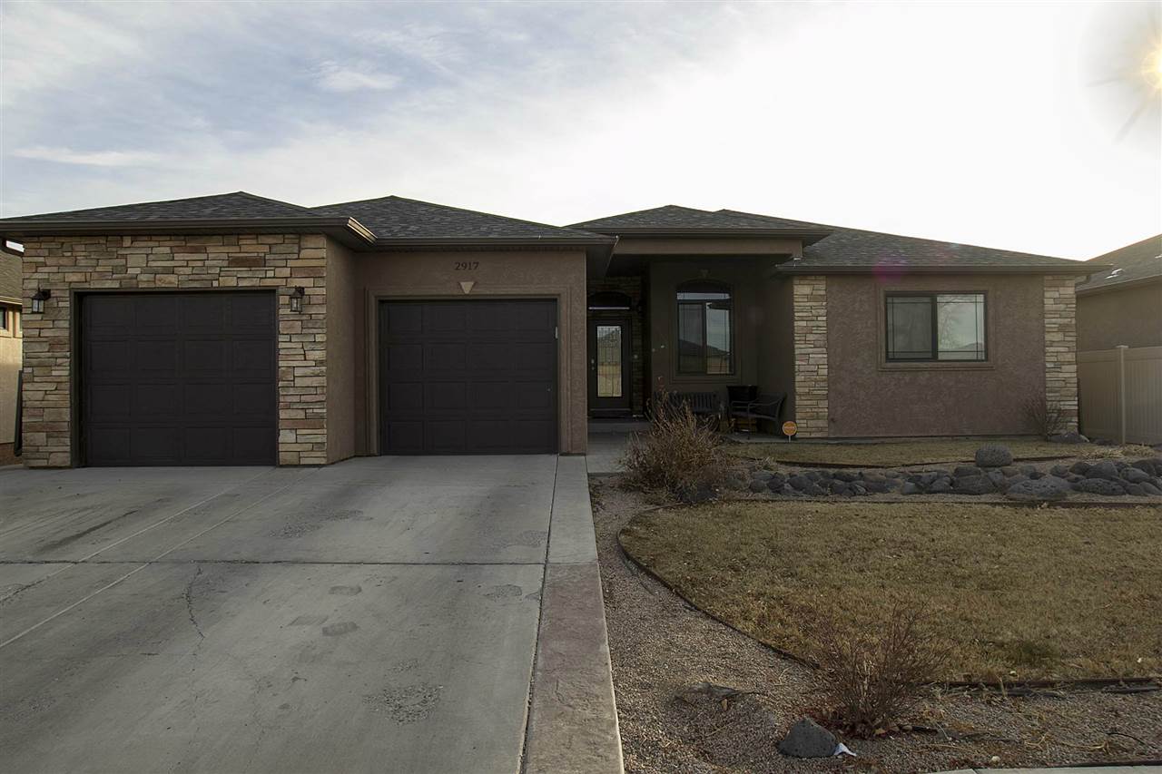 2917 Brodick Way Property Photo 1