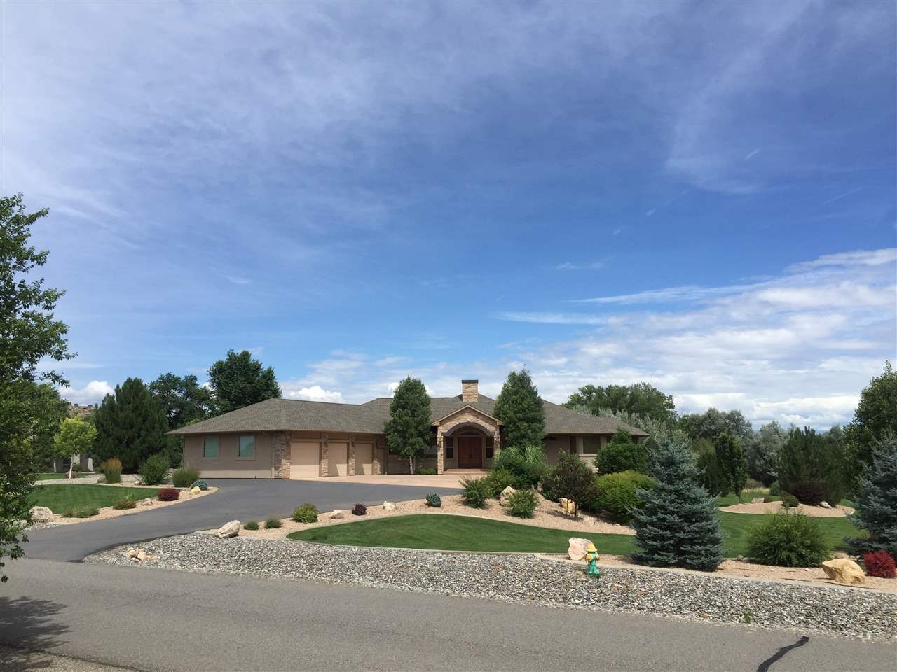 691 Curecanti Circle Property Photo 1