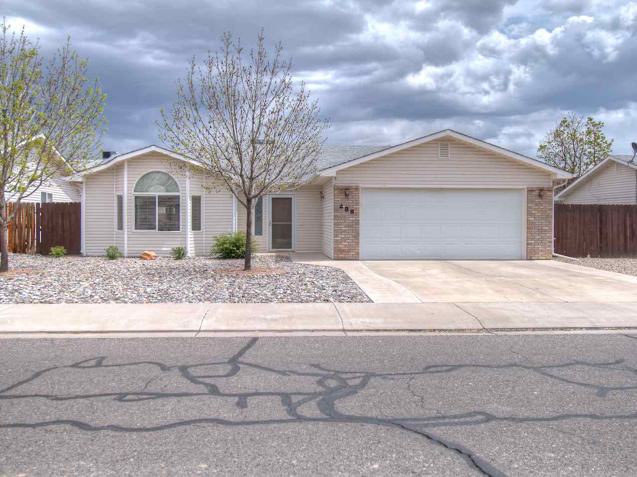 488 Summit View Drive Property Photo 1