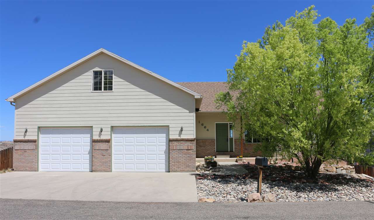 1664 Fowler Drive Property Photo 1