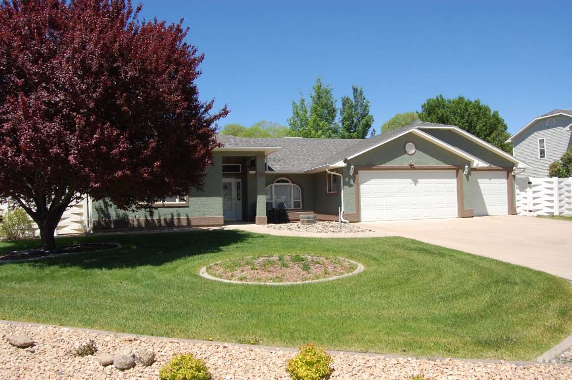 661 N Saddle Rock Drive Property Photo 1