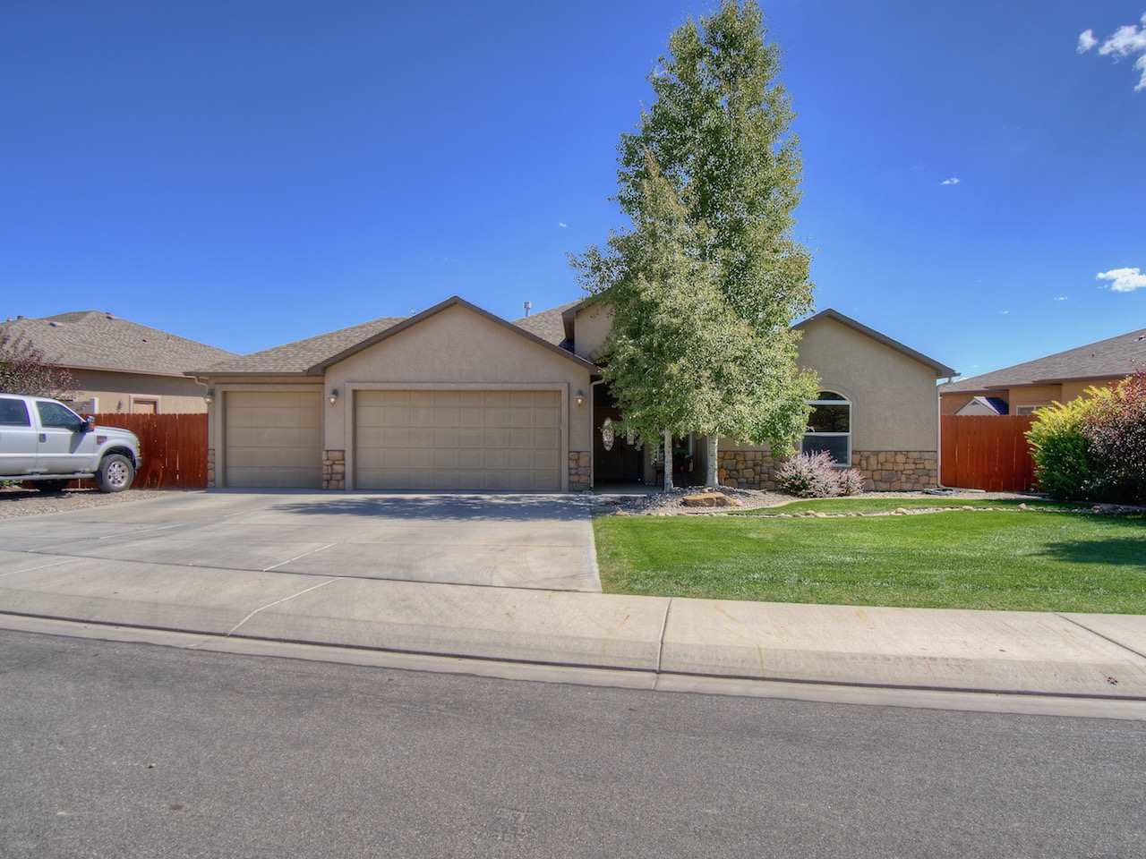 1022 Wingate Drive Property Photo 1