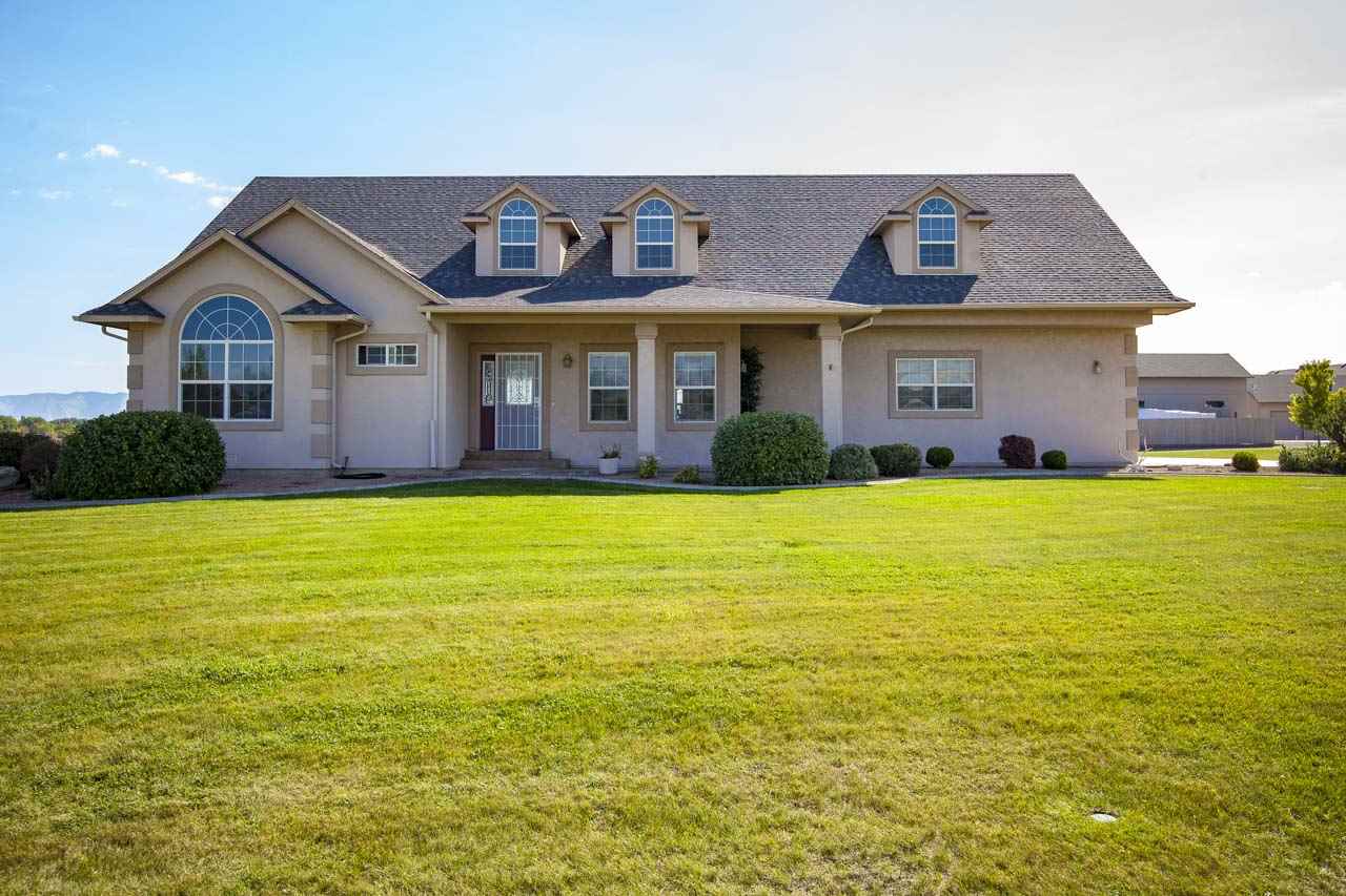 1276 13 2/10 Road Property Photo 1