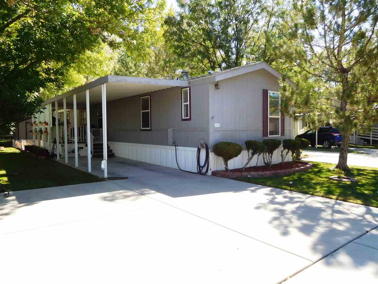 435 32 Road Property Photo 1