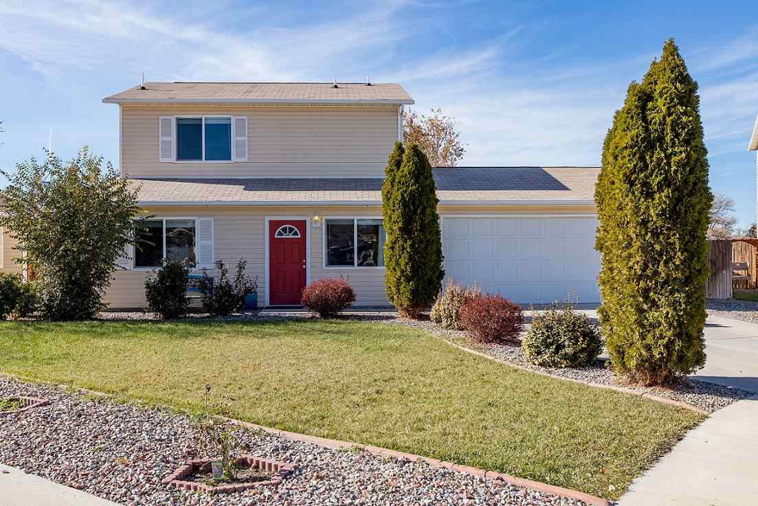 2827 Margo Court Property Photo 1
