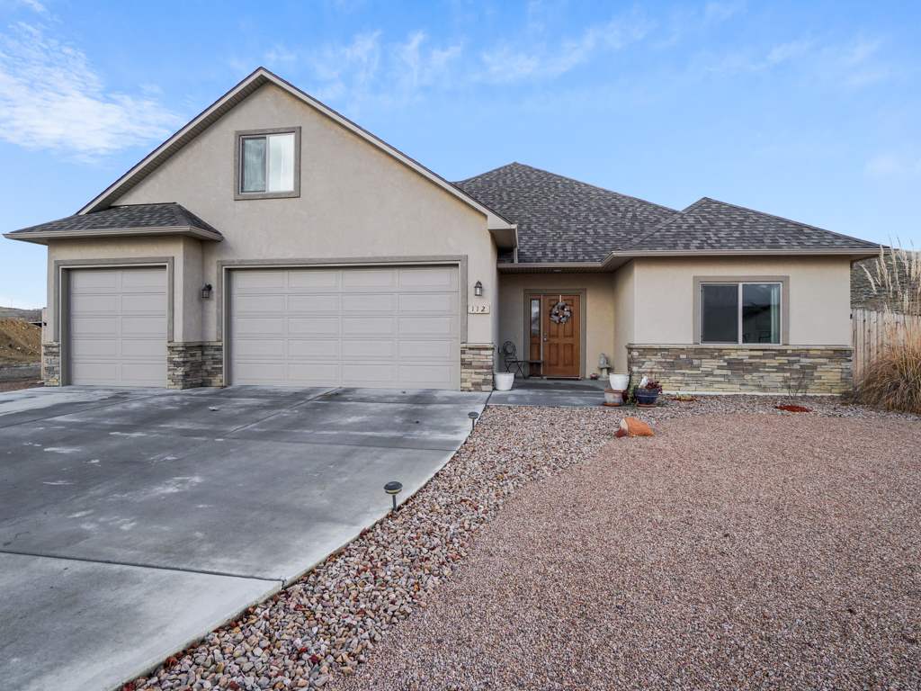 112 Dry Creek Place Property Photo 1