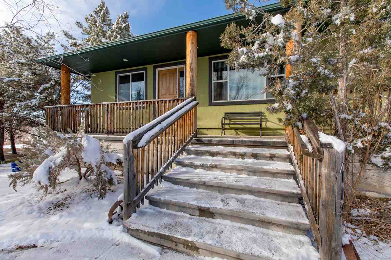 1112 Q Road Property Photo 1