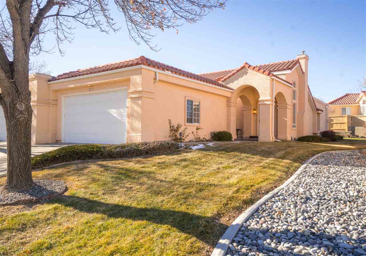 2541 El Corona Drive Property Photo 1
