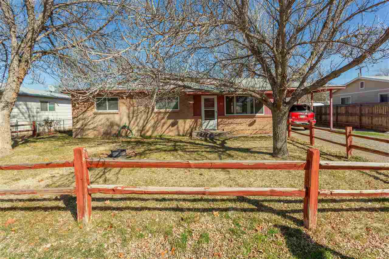 310 Zuni Drive Property Photo 1