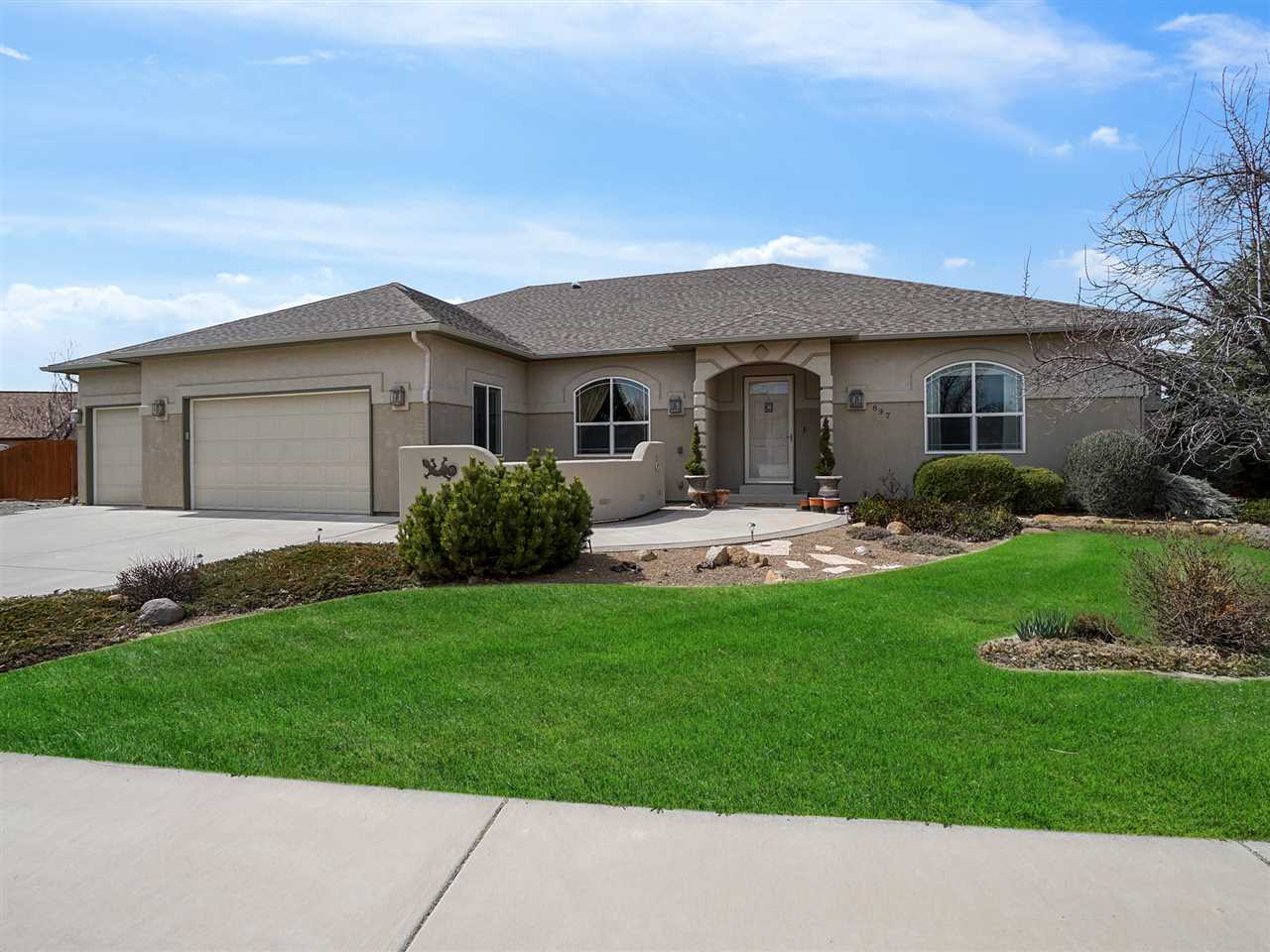 897 Overview Road Property Photo 1